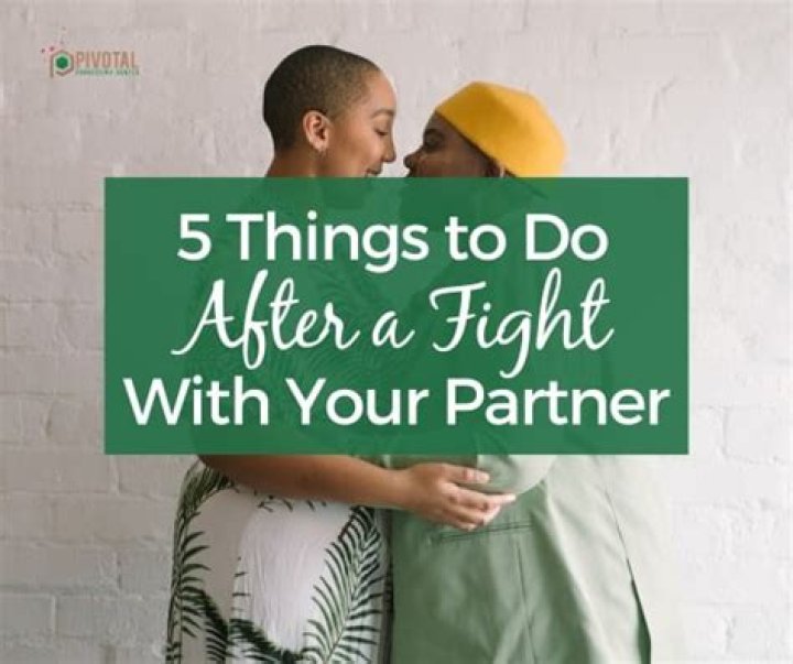 5 Effective Ways to Stop a Fight With Your Partner, According to Therapists