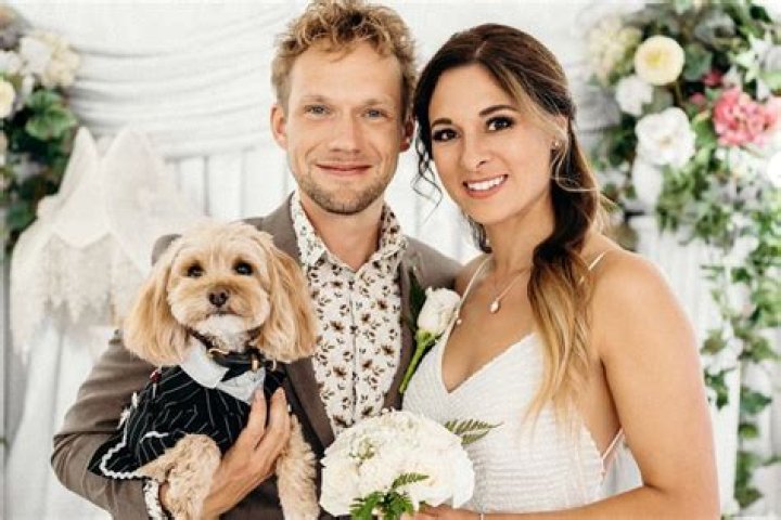 
‘America’s Got Talent’ Stars Thommy Ten and Amélie van Tass Get Married at Las Vegas Chapel 