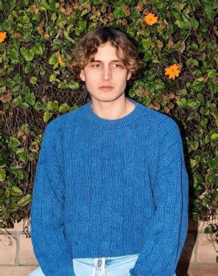Andrew Lowe (youtubestar) Wiki,Age,Birthday,Biography,Height,Net Worth ..