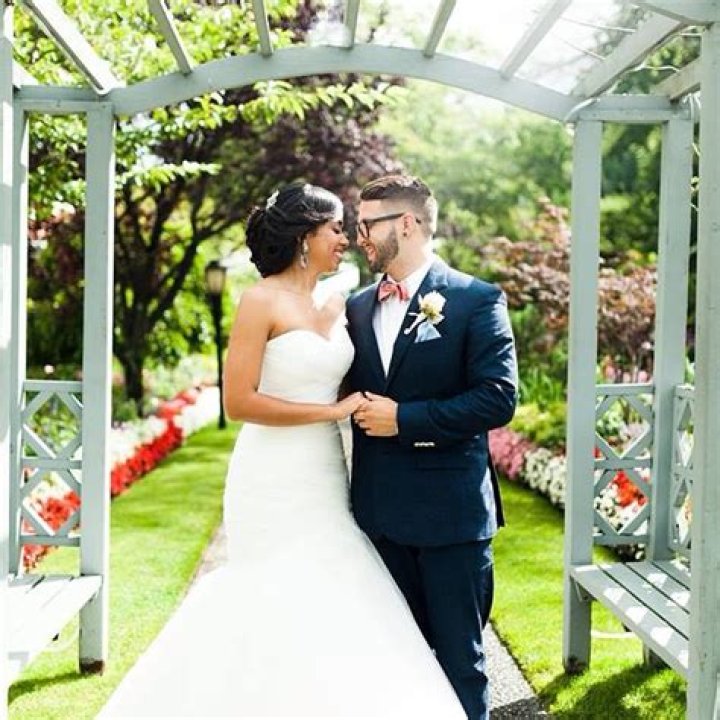 
Andy Mineo is Married to Wife: Cristina Luz Delgado since 2014 