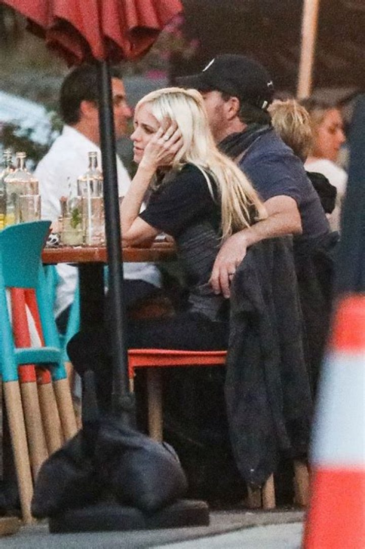 Anna Faris’s Fiancé Michael Barrett Sparks Wedding Speculation By Wearing A Ring During Dinner