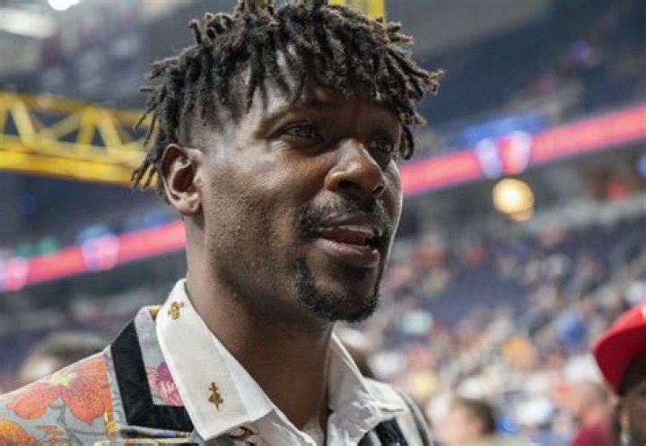 Antonio Brown Could Go From $30 Million Guaranteed To Just Over $158,000 In The Span Of Six Months
