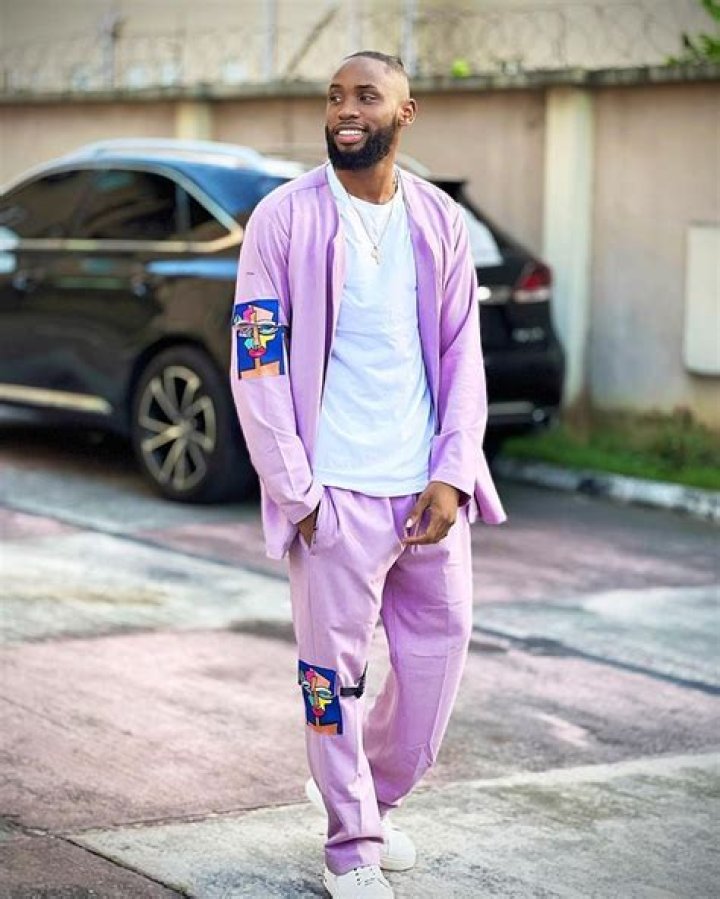 
BBNaija Star, Emmanuel Umoh Spotted With Chioma Nwaoha, Netizen Reacts 