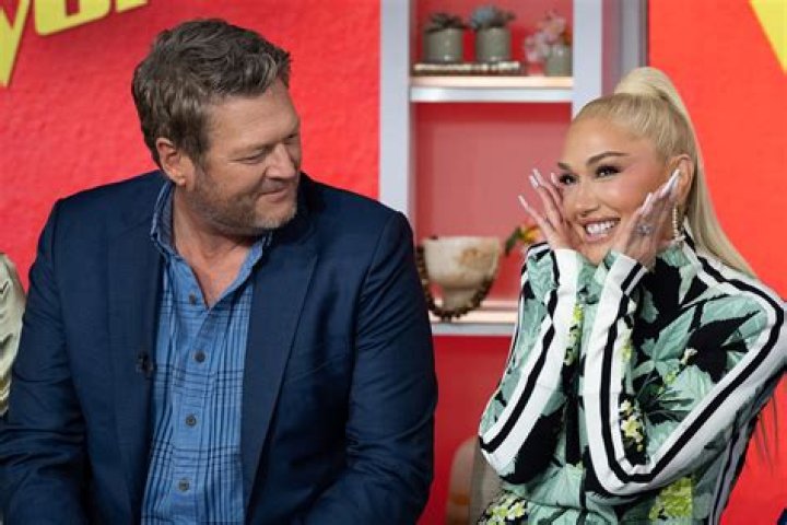 Blake Shelton & Gwen Stefani Cozy Up Outside To Sing ‘Nobody But You’ For ACM Special