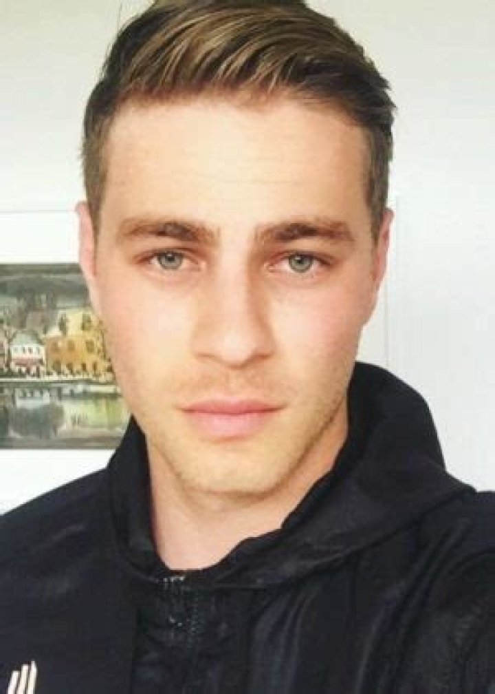 
Cameron Fuller Height, Weight, Net Worth, Age, Birthday, Wikipedia, Who, Nationality, Biography 