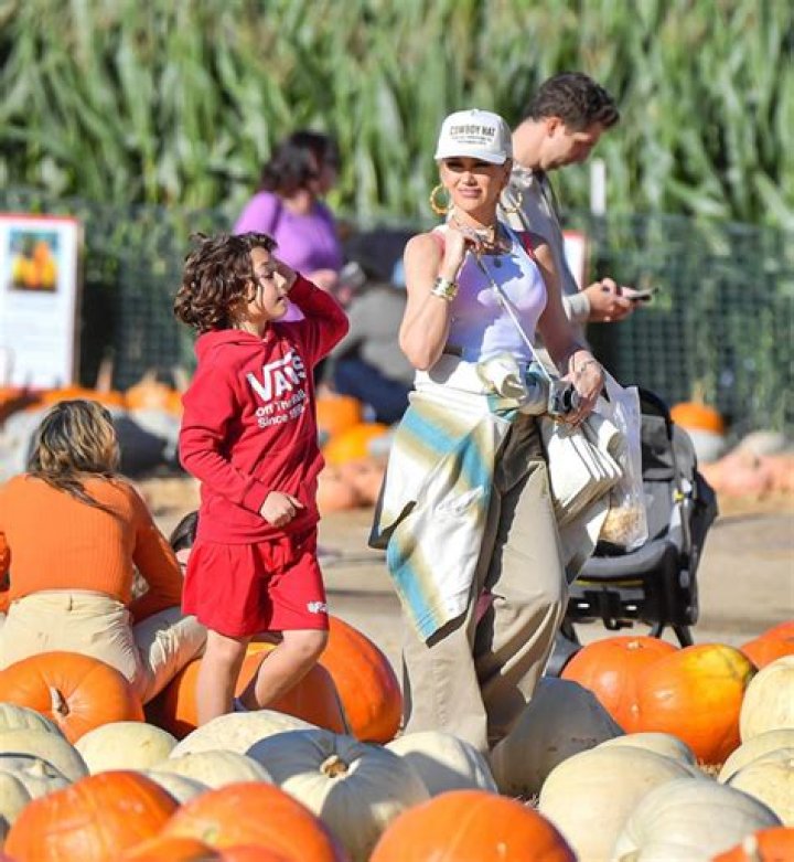 Celebrity Kids at Pumpkin Patches: Photos – Hollywood Life
