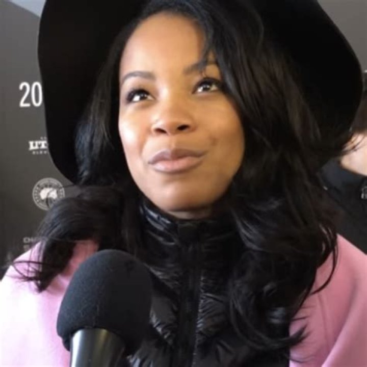 Chante Adams Height, Weight, Net Worth, Age, Birthday, Wikipedia, Who, Nationality, Biography