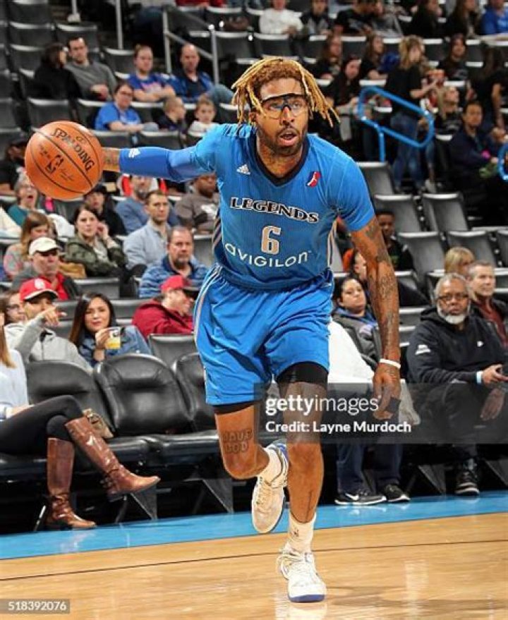 Chris Douglas Roberts Height, Weight, Net Worth, Age, Birthday, Wikipedia, Who, Instagram, Biography