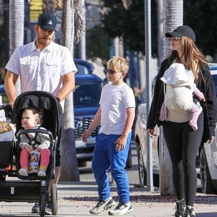 Chris Pratt & Katherine Schwarzenegger Kiss On Family Outing With 2 Kids