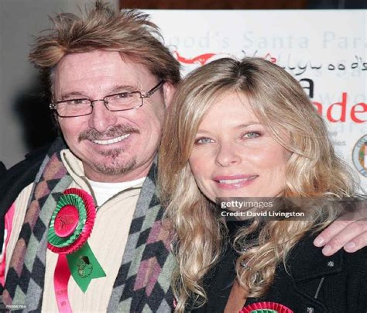 Chuck Negron - Bio, Age, net worth, Wiki, Facts and Family