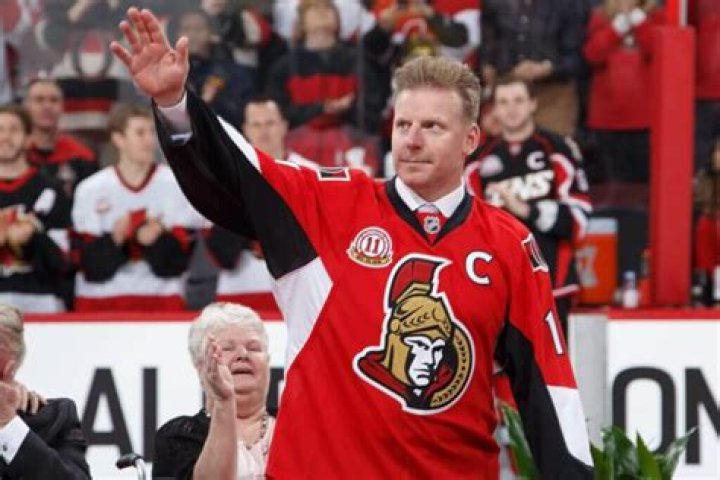 
Daniel Alfredsson Brother Henric Alfredsson Left Hockey For Ottawa Police Service 