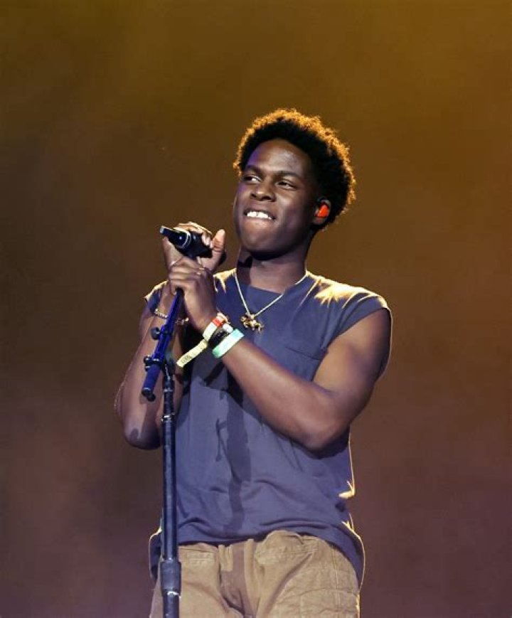 Daniel Caesar Height, Weight, Net Worth, Age, Birthday, Wikipedia, Who, Instagram, Biography