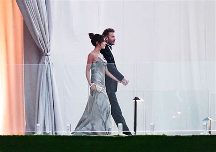 David Beckham & Posh Together At Brooklyn’s Wedding – Hollywood Life