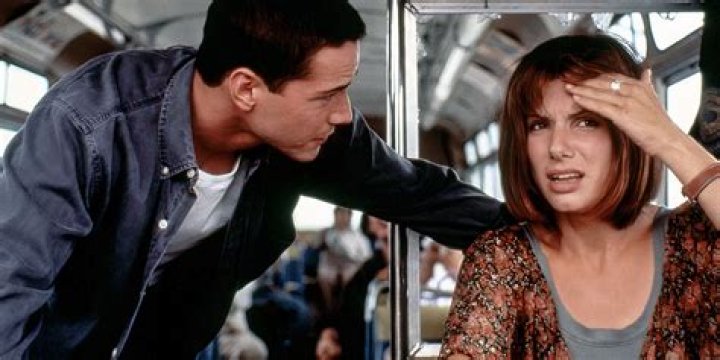 Did Keanu Reeves throw the ball in the replacements?