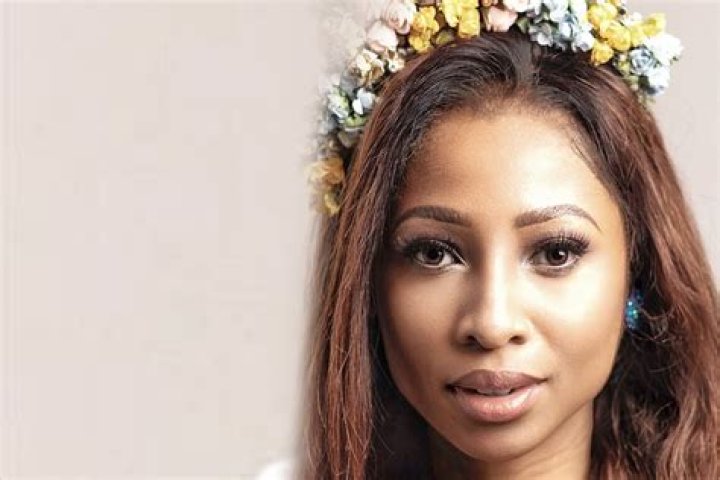 Enhle Mbali Height, Weight, Net Worth, Age, Birthday, Wikipedia, Who, Nationality, Biography