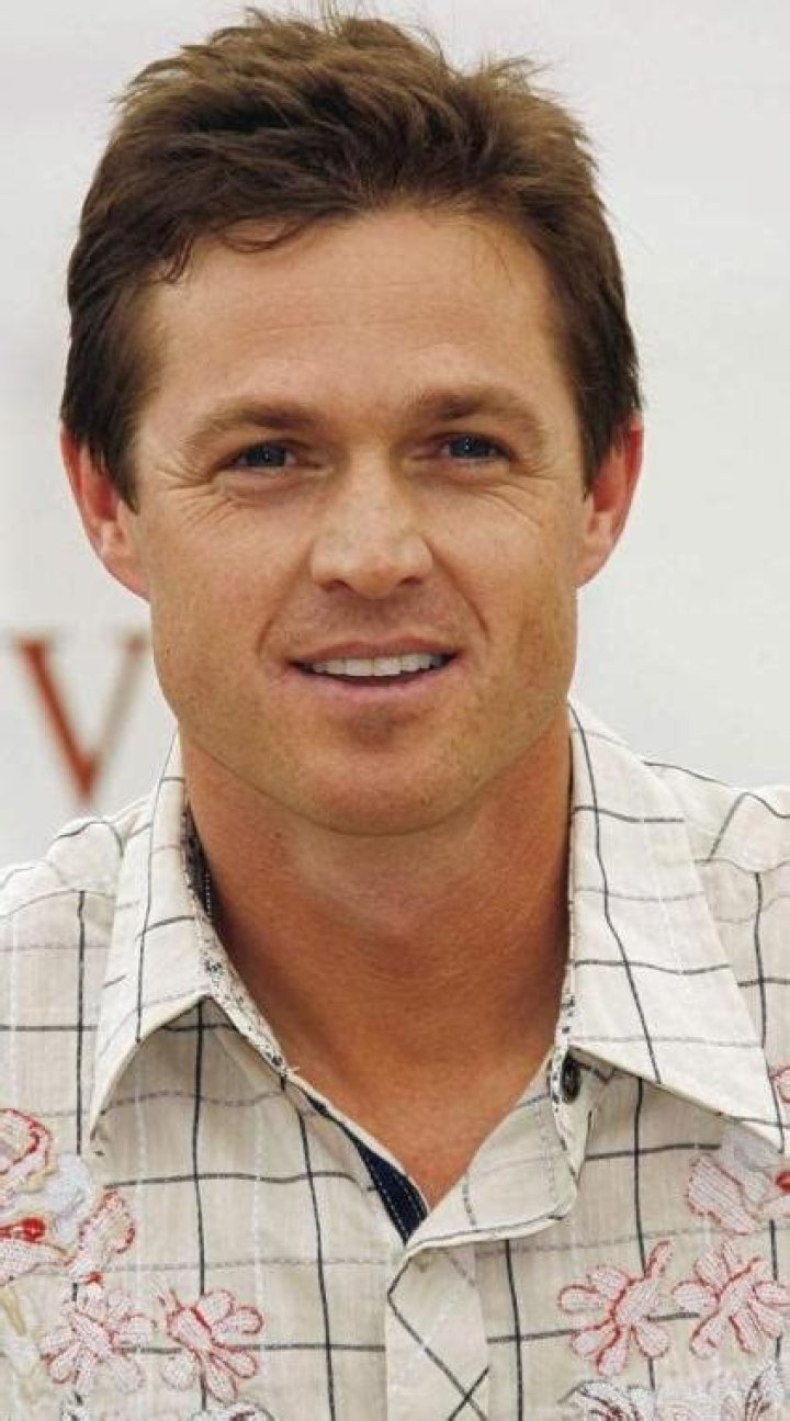Eric Close - Bio, Age, net worth, height, Wiki, Facts and Family
