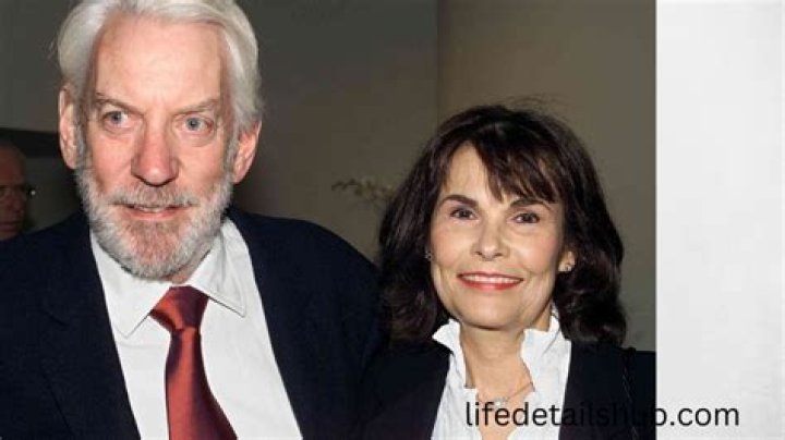 Francine Racette Height, Weight, Net Worth, Age, Birthday, Wikipedia, Who, Nationality, Biography