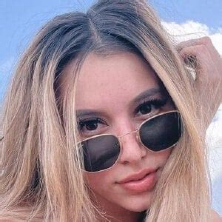 g.sofm: Instagram Star Detailed Bio, Age, Birthday, & Height Insights and more