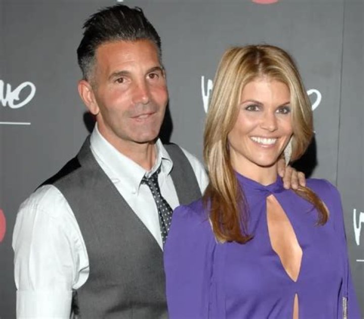 
Gianni Giannulli Bio, Parents, Net Worth, Girlfriend 