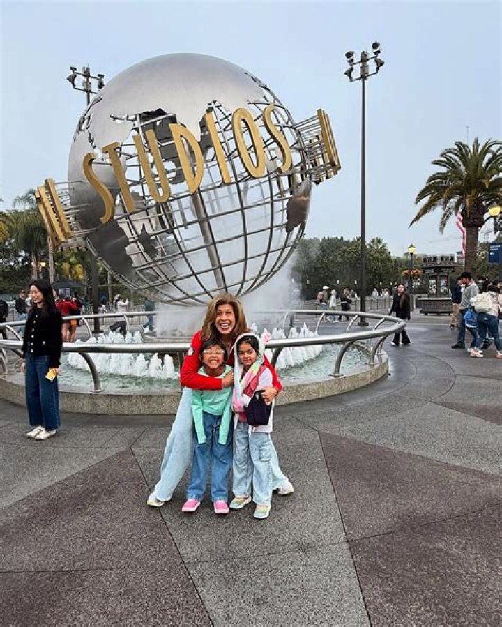 Hoda Kotb, 57, Reveals Plans For More Kids After Daughters Wear Matching ‘Big Sister’ Shirts