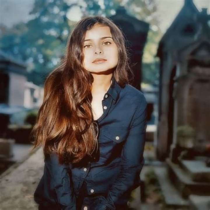 Hope Sandoval Height, Weight, Net Worth, Age, Birthday, Wikipedia, Who, Nationality, Biography