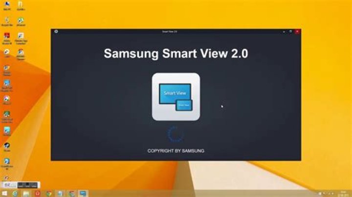 How do I use Smart View on my laptop Windows 10?