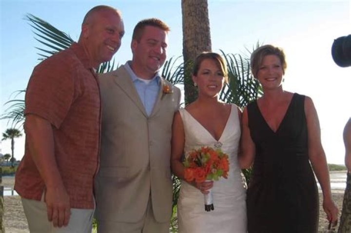 
Inside Alex Golesh And Wife Alexis Golesh Married Life 