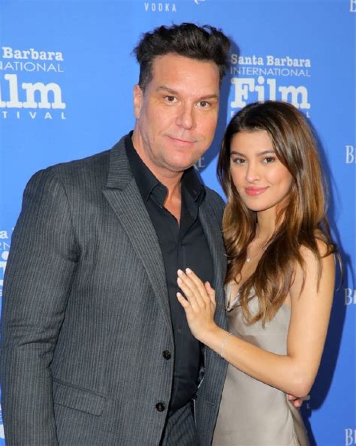 
Inside Dane Cook And Kelsi Taylor Age Gap Of 27 Years & Relationship Timeline 