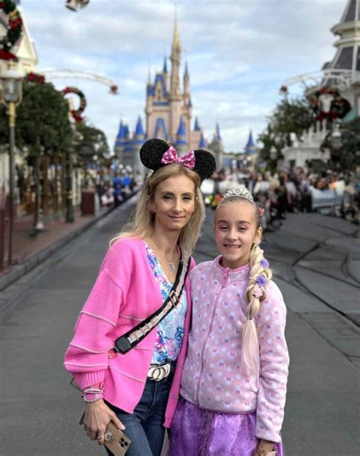 
Is Brielle Biermann Pregnant? Baby, Family And Net Worth 