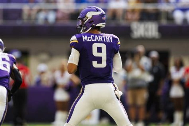 
Is JJ McCarthy related to Mike McCarthy? Are they related? 