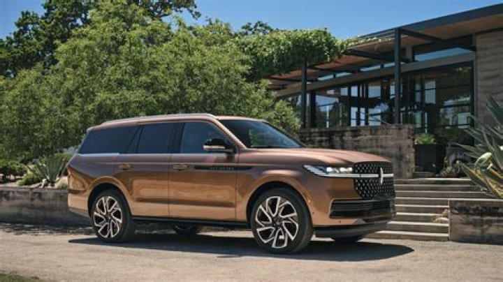 Is the Lincoln MKT a good car?