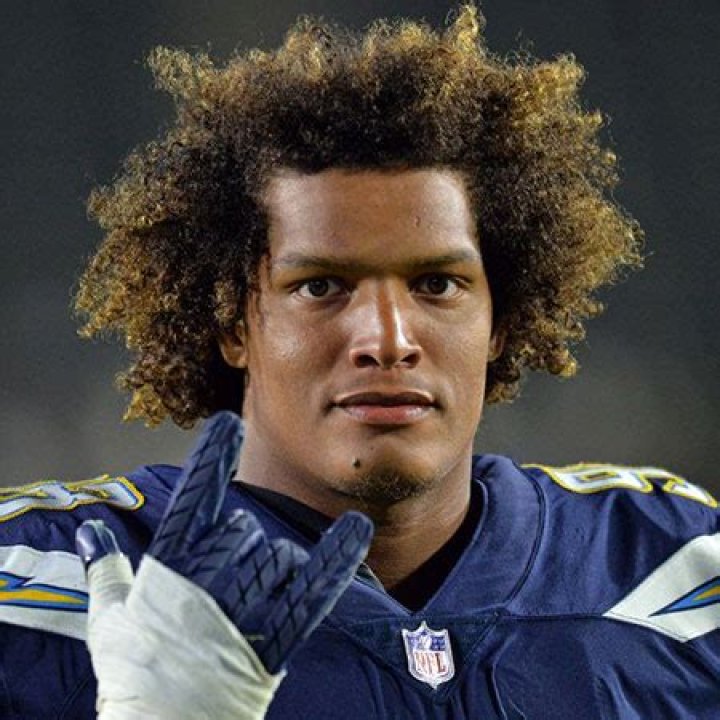 Isaac Rochell Biography-salary, net worth, married, relationship, career, age, contract, stats, earnings, nfl, family