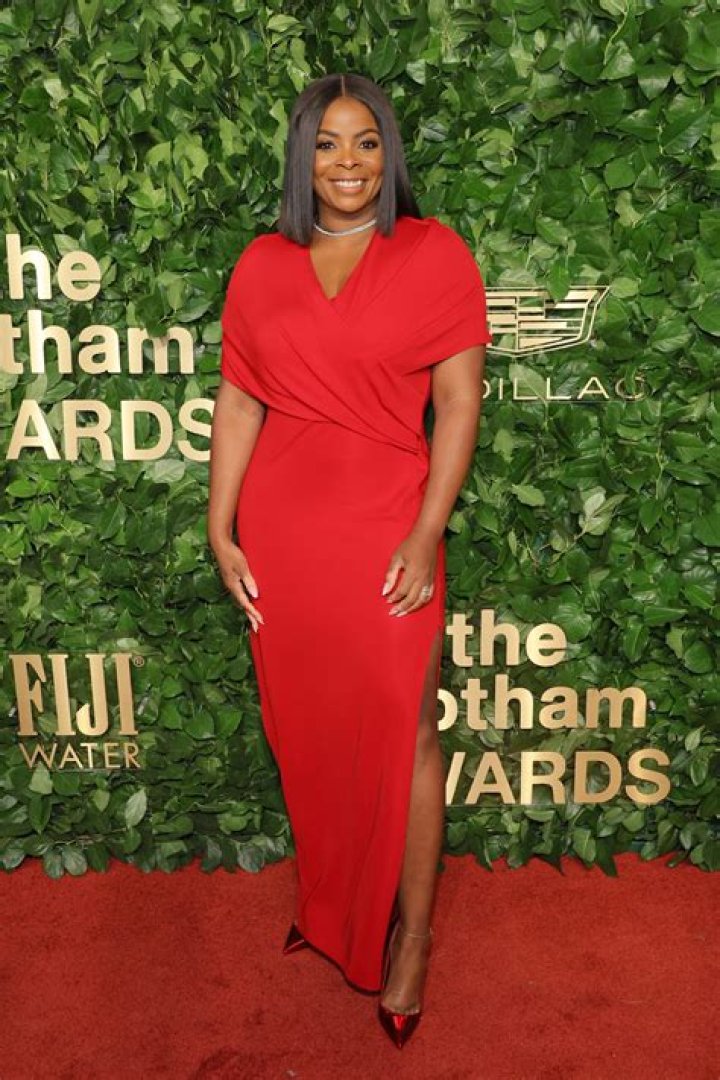 
Janelle Lewis Height, Weight, Net Worth, Age, Birthday, Wikipedia, Who, Nationality, Biography 