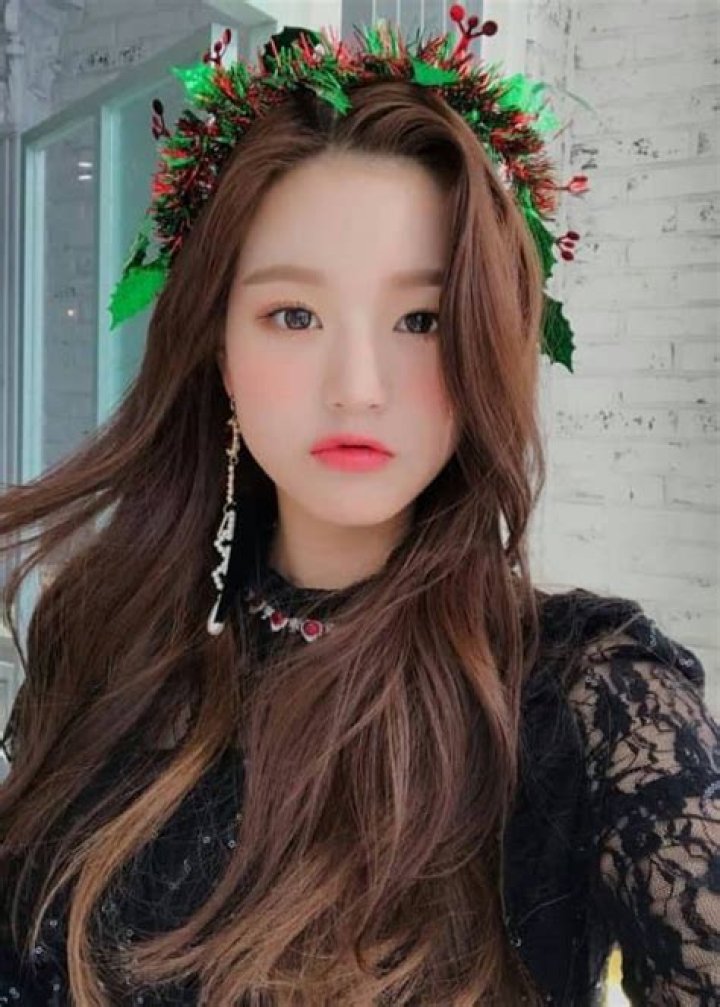 Jang Wonyoung Height, Weight, Net Worth, Age, Birthday, Wikipedia, Who, Nationality, Biography