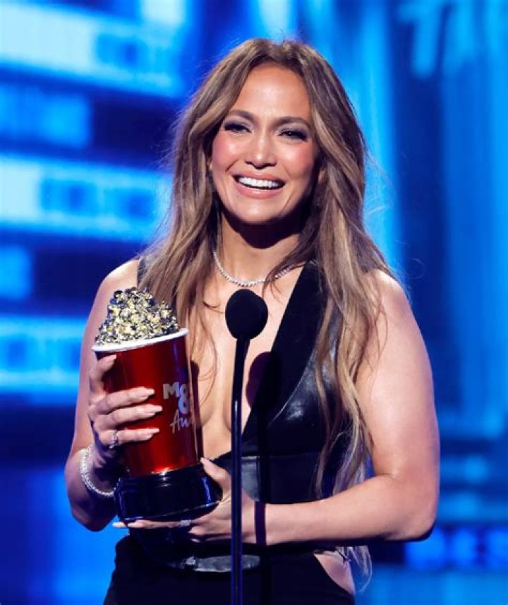
Jennifer Lopez Height, Weight, Net Worth, Age, Birthday, Wikipedia, Who, Nationality, Biography 