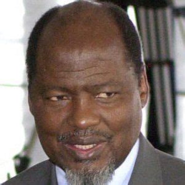 Joaquim Chissano - Bio, Age, Wiki, Facts and Family