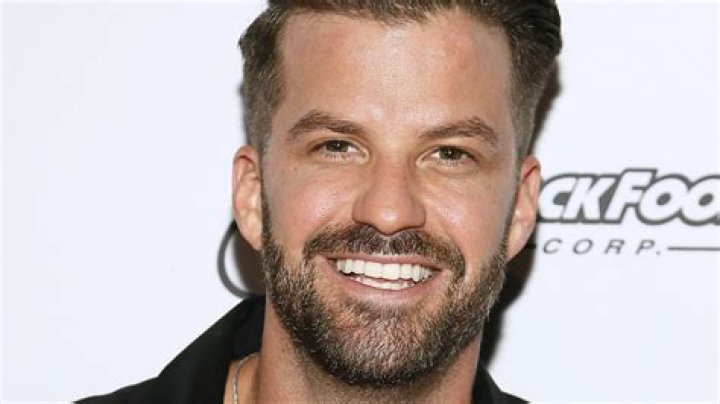 Johnny Bananas & More Set To Appear – Hollywood Life
