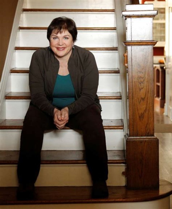 Julia Sweeney - Bio, Age, Wiki, Facts and Family
