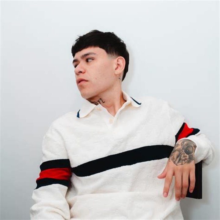 Junior H (singer) - Wikipedia, Age, Net Worth, Biography , Spotify, TikTok, Facebook, Facts and Family