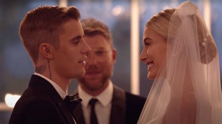 Justin Bieber & Hailey Baldwin Had ‘Arranged Marriage’ He Jokes On ‘Ellen’ – Hollywood Life