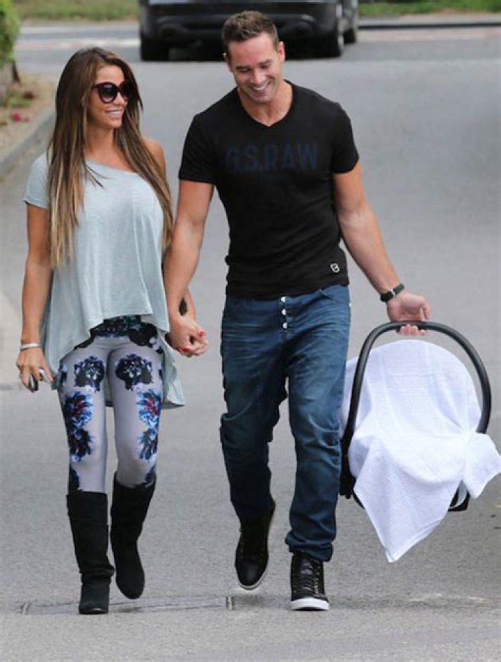 Katie Price Height, Weight, Age, Spouse, Family, Facts, Biography