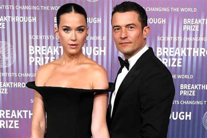 Katy Perry & Orlando Bloom Engaged: He Pops The Question On Valentine’s Day