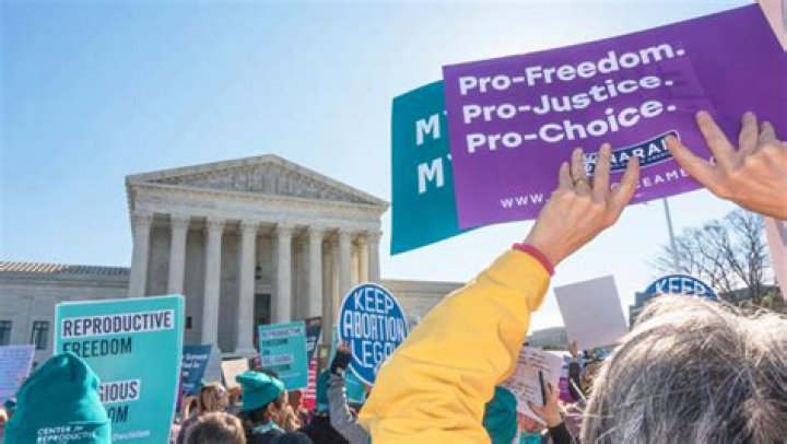 Kelly Rowland, Alyssa Milano & More Stars Express Outrage At Texas’ New Abortion Law
