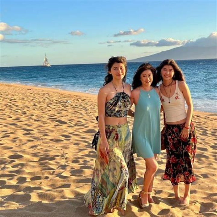 Kristi Yamaguchi - Bio, Age, Wiki, Facts and Family