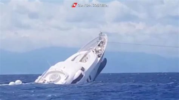 Kylie Jenner Jumps Off Yacht In Insane Video: ‘I’m So Scared’ — Watch