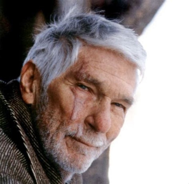 L.q.jones - Bio, Age, height, Wiki, Facts and Family