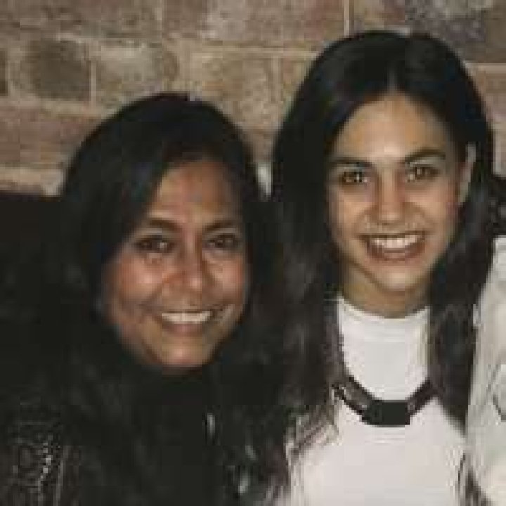 
Lisa Ambalavanar Parents: Her Ethnicity, Age, Height and Family 