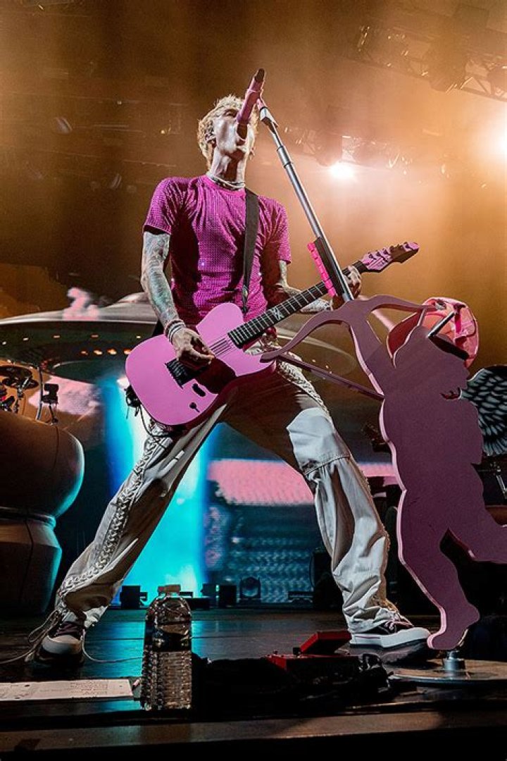 Machine Gun Kelly Teases “Darker” New Album ‘Born With Horns’ for 2022 – Hollywood Life