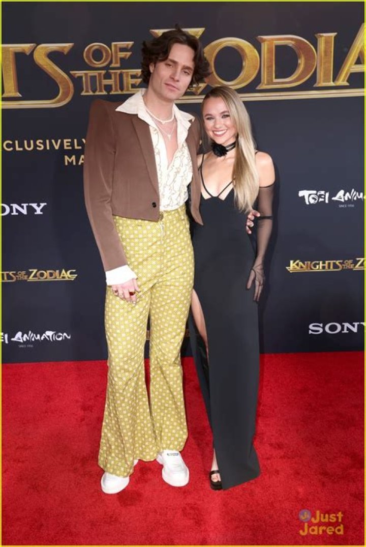 Madison Iseman Boyfriend Spencer Sutherland Is Her Fellow Actor From I Know What You Did Last Summer