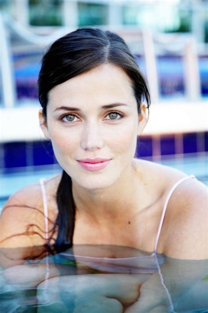 Maria Julia Mantilla - Bio, Age, Wiki, Facts and Family